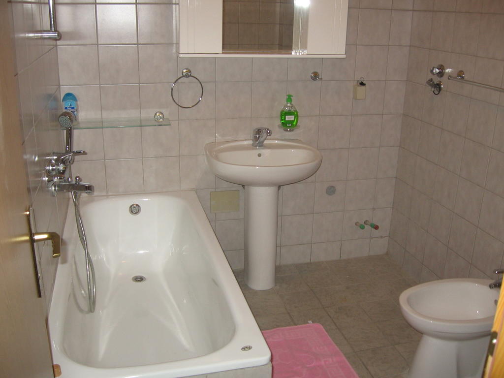 Villa Palma Guesthouse Мостар Екстер'єр фото